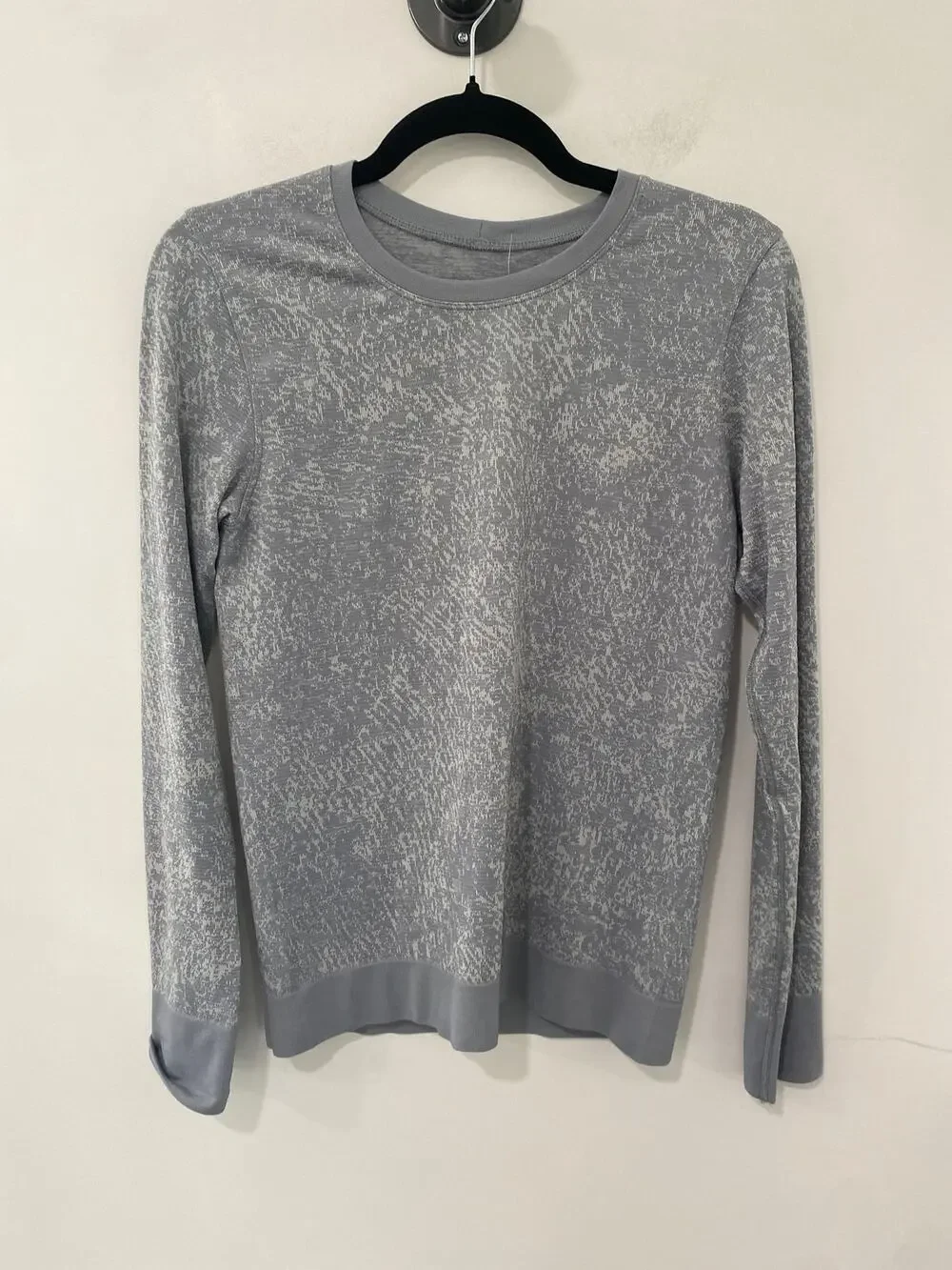 Lululemon Swiftly Breathe Long Sleeve Flora Fauna Rhino Grey / Vapor Size 6